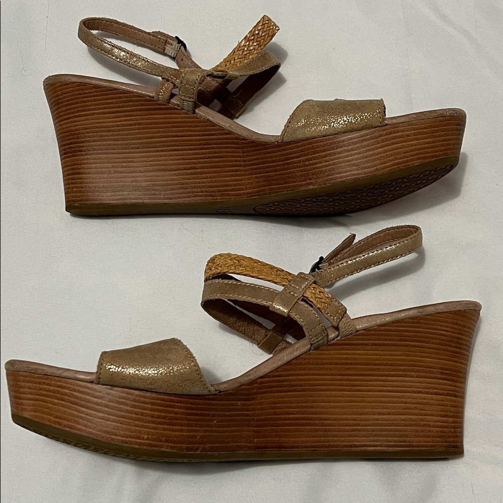 Ugg Lita Weave/Metallic Strappy Wedge Sandals - Picture 2 of 9